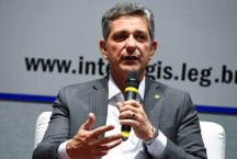 Os desafios do l&#237;der interino do governo no Senado