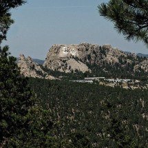 Rostos esculpidos na montanha: a história do famoso Monte Rushmore, nos EUA - Imagem de Richard Emerson por Pixabay