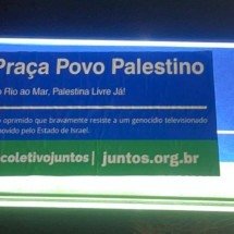 BH: coletivo cola adesivo pró-Palestina em placa da Praça Estado de Israel - Reprodução Coletivo Juntos