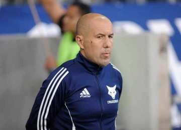 O técnico Leonardo Jardim comando o Cruzeiro desde fevereiro de 2025 -  (crédito: Alexandre Guzanshe/EM/D.A. Press )