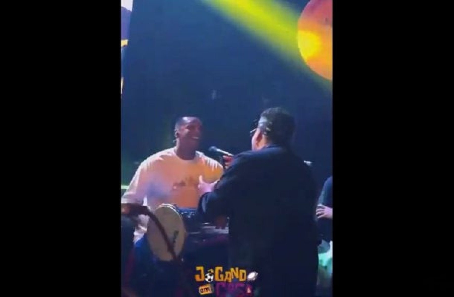 ‘Jô Gando em Casa’: grupo de samba do ex-Corinthians estreia com casa cheia em BH