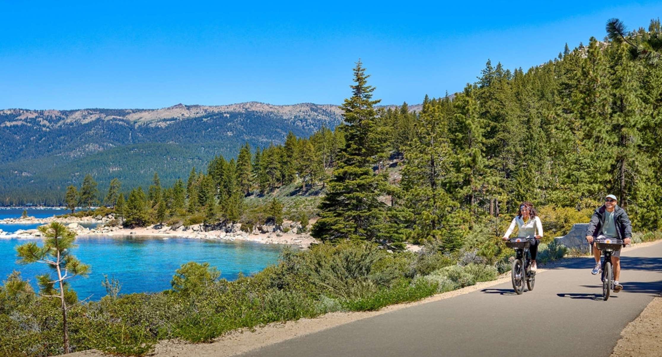 Roteiros de bicicleta: 6 destinos pelo mundo para explorar pedalando