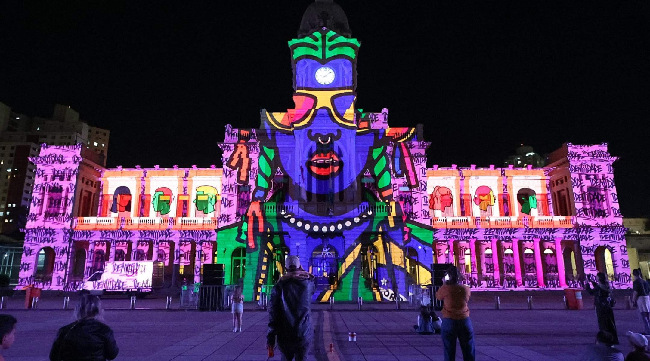 Festa da Luz, mas também de som, arte, ocupação e muita alegria. Cada vez maior, o evento cultural chega à quarta edição em 2025