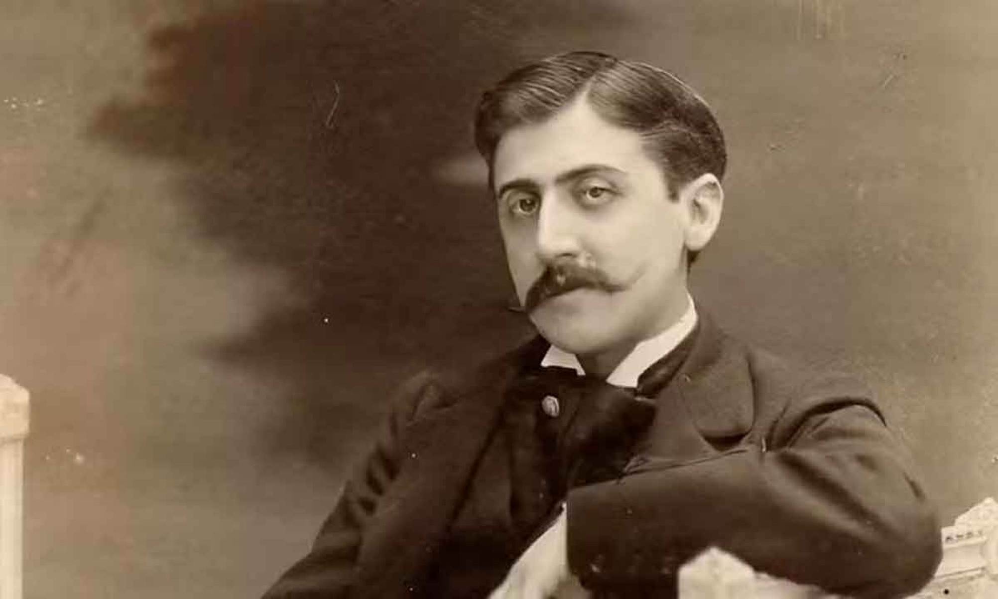 Livro aponta bouef strogonoff como um dos pratos preferidos do escritor Marcel Proust