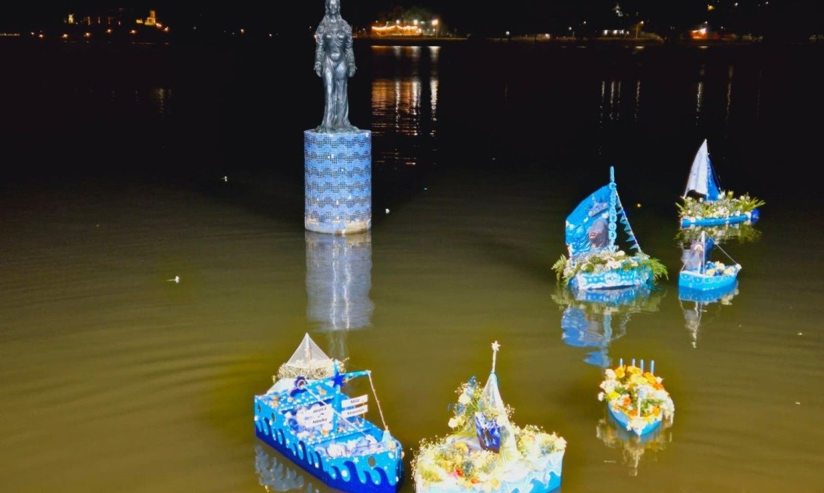 70ª Festa de Iemanjá enche a orla da Pampulha de batuques, oferendas e celebrações à Rainha do Mar-Jair Amaral/EM/D.A Press