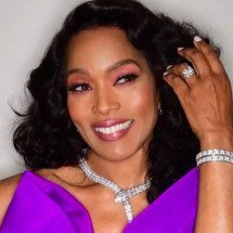 Angela Bassett, aos 67 anos e com Oscar na bagagem, desfila competência nas telonas - reprodução/instagram