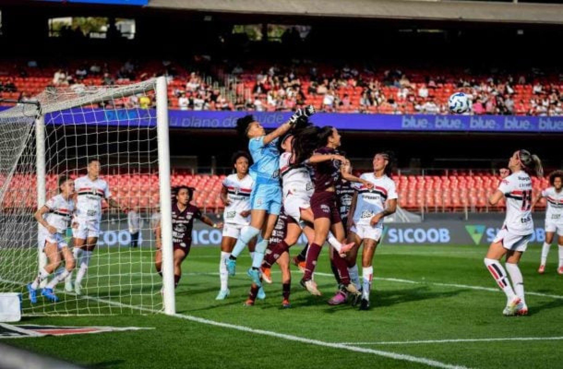 São Paulo bate Ferroviária nos pênaltis e vai as semis do Brasileirão Feminino