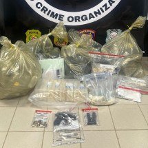 MG: PM prende quatro suspeitos e apreende mais de 100Kg de drogas - Divulga&ccedil;&atilde;o PMMG