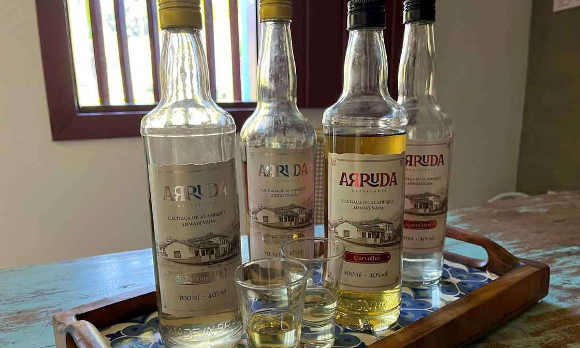 Garrafas da Arruda destilaria