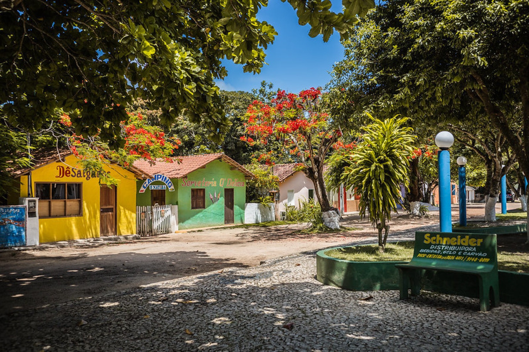 Antiga vila de pescadores é aquele paraíso para recarregar energias na natureza
