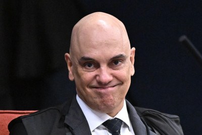 Moraes afirmou que não vai recuar no julgamento de Jair Bolsonaro -  (crédito: Reuters)