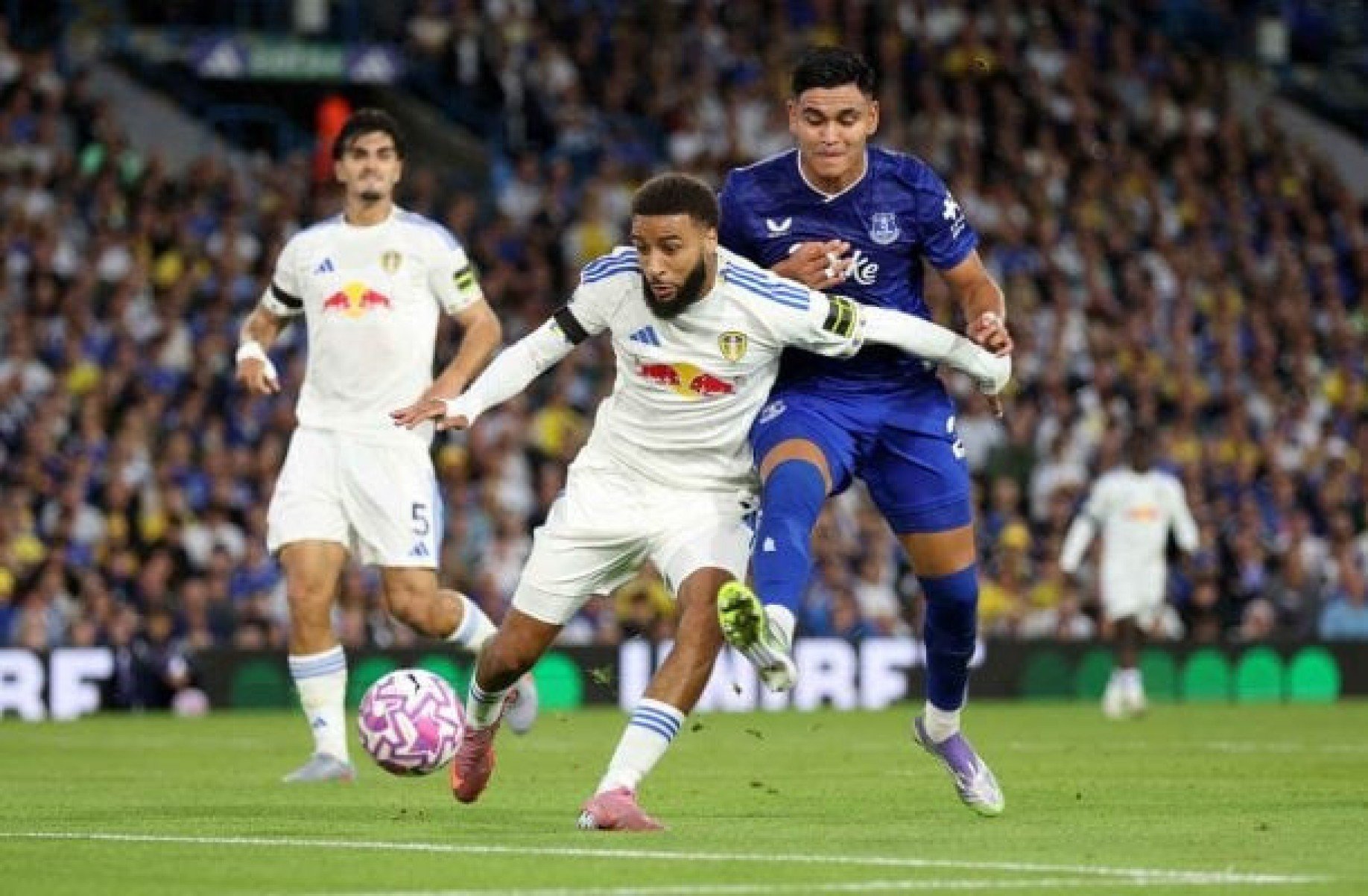 Leeds estreia com vitória sobre o Everton na Premier League