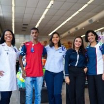 Drogaria Araújo promove mutirão de vagas nesta quinta - Imagem: Play P 