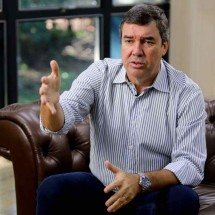 PSDB perde seu último governador, Eduardo Riedel, que se filia ao PP
