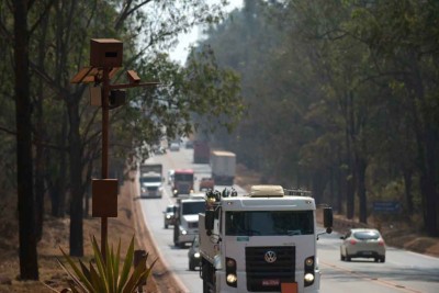 De acordo com o departamento nacional de infraestrutura de transporte (dnit), são necessários R$ 364,1 milhões para manter o sistema nacional de radares em pleno funcionamento -  (crédito: Leandro Couri/EM/D.A Press)