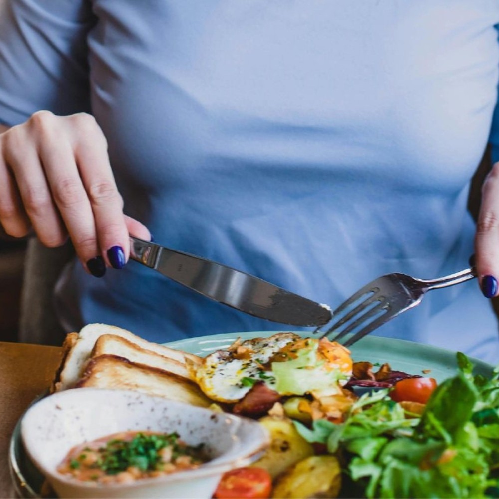 Saboreie a Vida: Os Benefícios Surpreendentes de Comer Devagar para a Sua Saúde e Bem-Estar