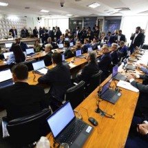 Derrota inesperada na CPI do INSS mostra erro de avaliação política do Planalto