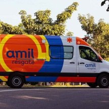 Amil apresenta a nova identidade visual de suas ambulâncias -  artur curval