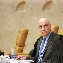 'Vergonhoso', diz coautor da Lei Magnitsky sobre sanção a Moraes