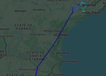 Trajeto do Boeing C-32B de matrícula 00-9001, avião da Força Aérea dos Estados Unidos  -  (crédito: Reprodução / flightRadar24)
