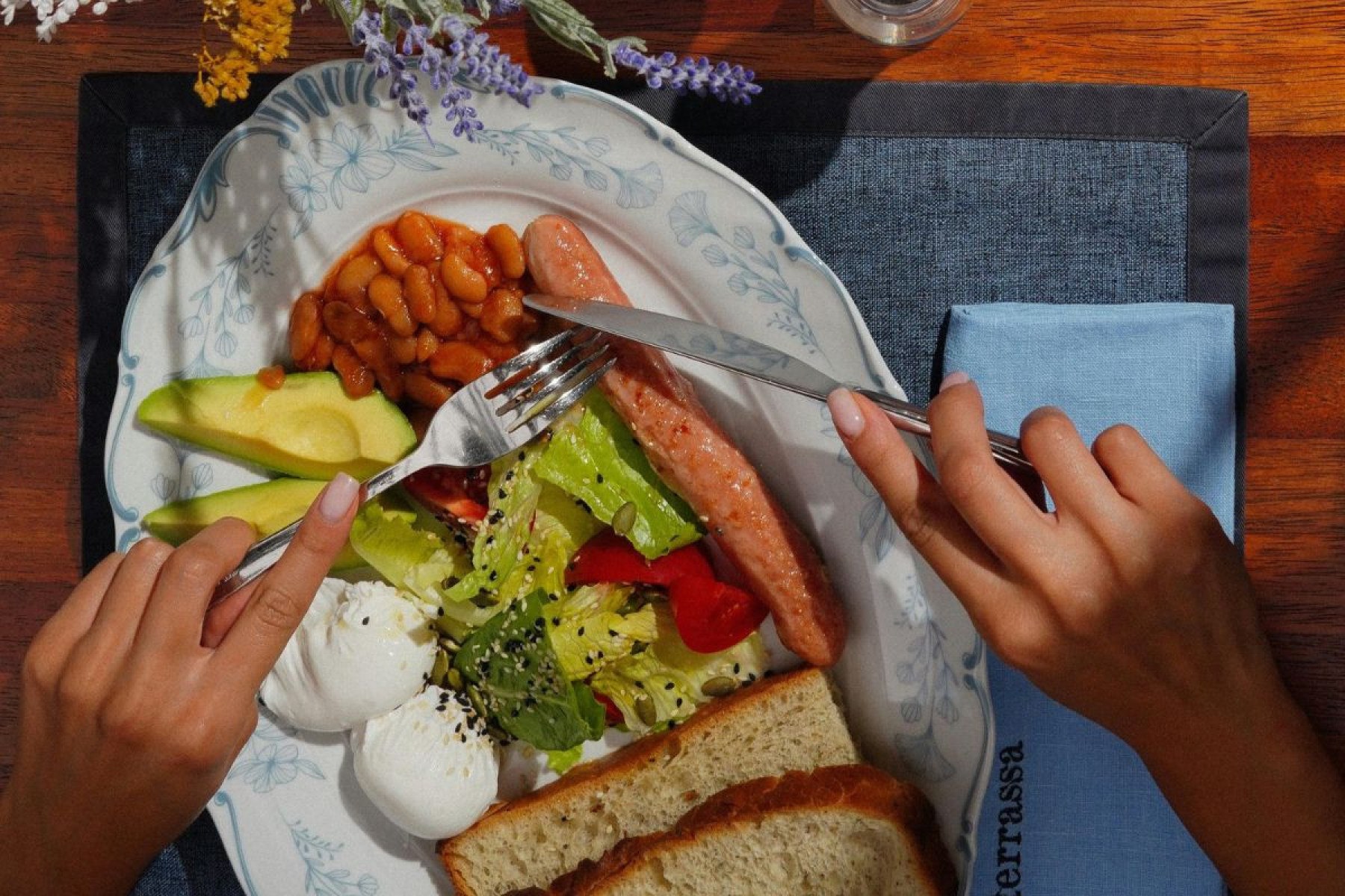 A sensação de que a comida fica mais saborosa quando é mastigada com calma é um fato comprovado