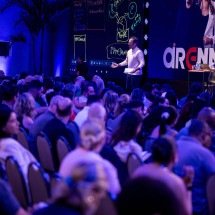 Treinador comportamental se adapta ao mercado de trabalho - DINO