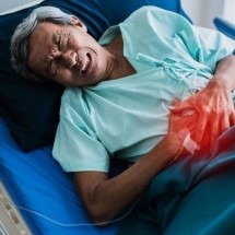 Câncer colorretal: exercícios e dieta anti-inflamatória aumentam sobrevida - Freepik