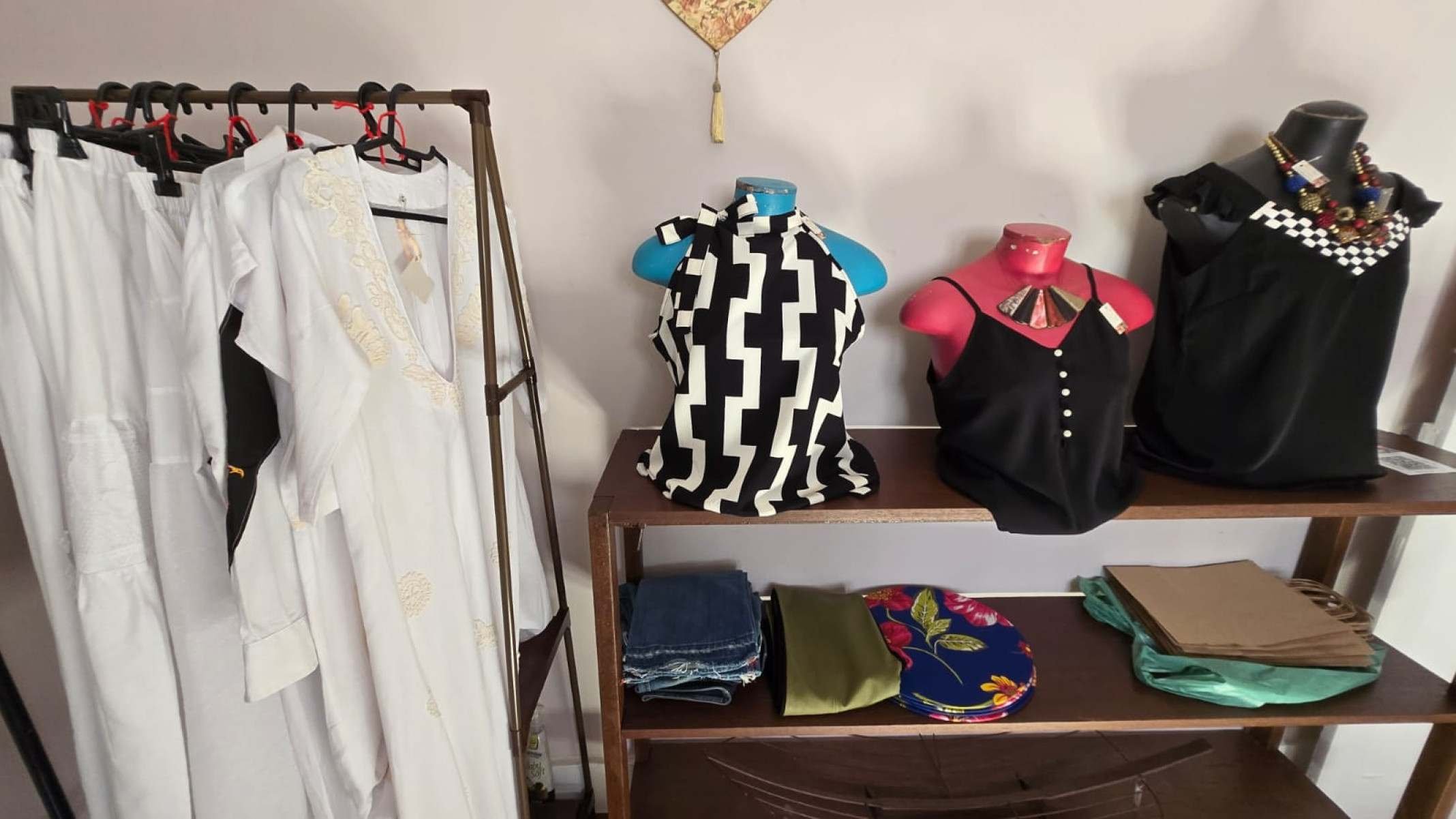 Roupas Upcycle da Alessandra Cecílio