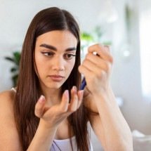 Doenças antes associadas à velhice estão aumentando entre os jovens    - Freepik