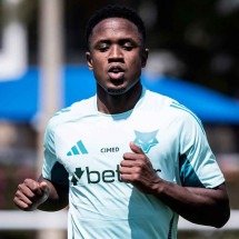 China Azul ansiosa para ver Sinisterra - Gustavo Aleixo/Cruzeiro