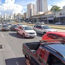 BH: atropelamento bloqueia pista de ônibus na avenida Cristiano Machado - Reprodução/Google Street View