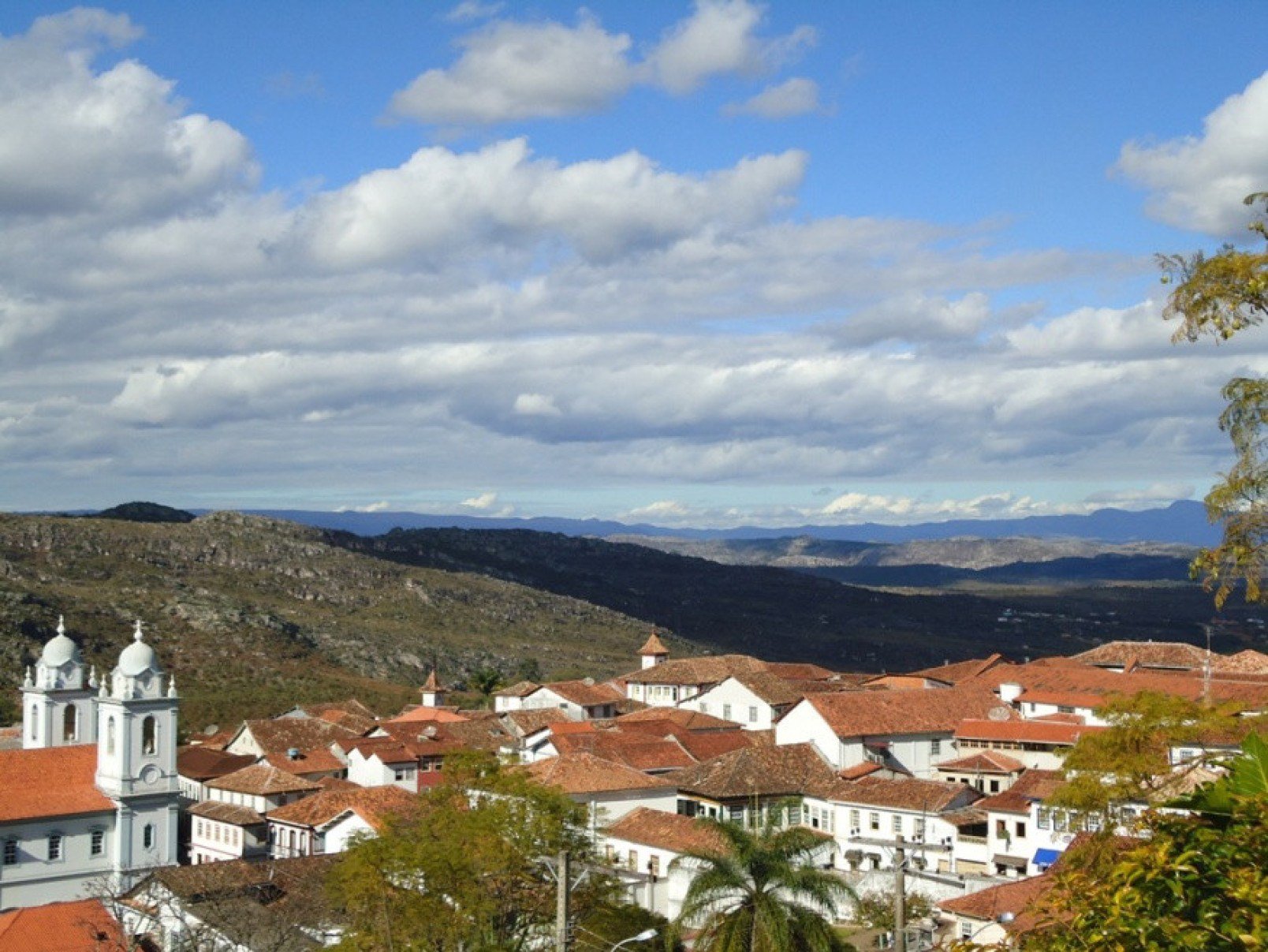  29/12/2021. Credito: Catia/Flickr. Passatempo 30/12. Vista da cidade historica Diamantina . 
      - Catia/Flickr. Passatempo 30/12. Vista da cidade historica Diamantina . 