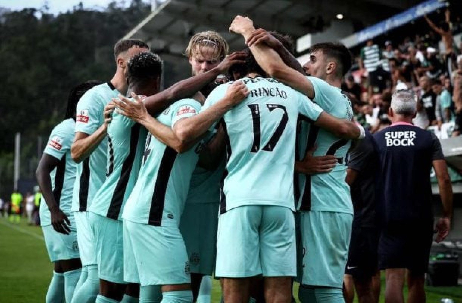 Pedro Gonçalves anota hat-trick, e Sporting goleia o Nacional pelo Português