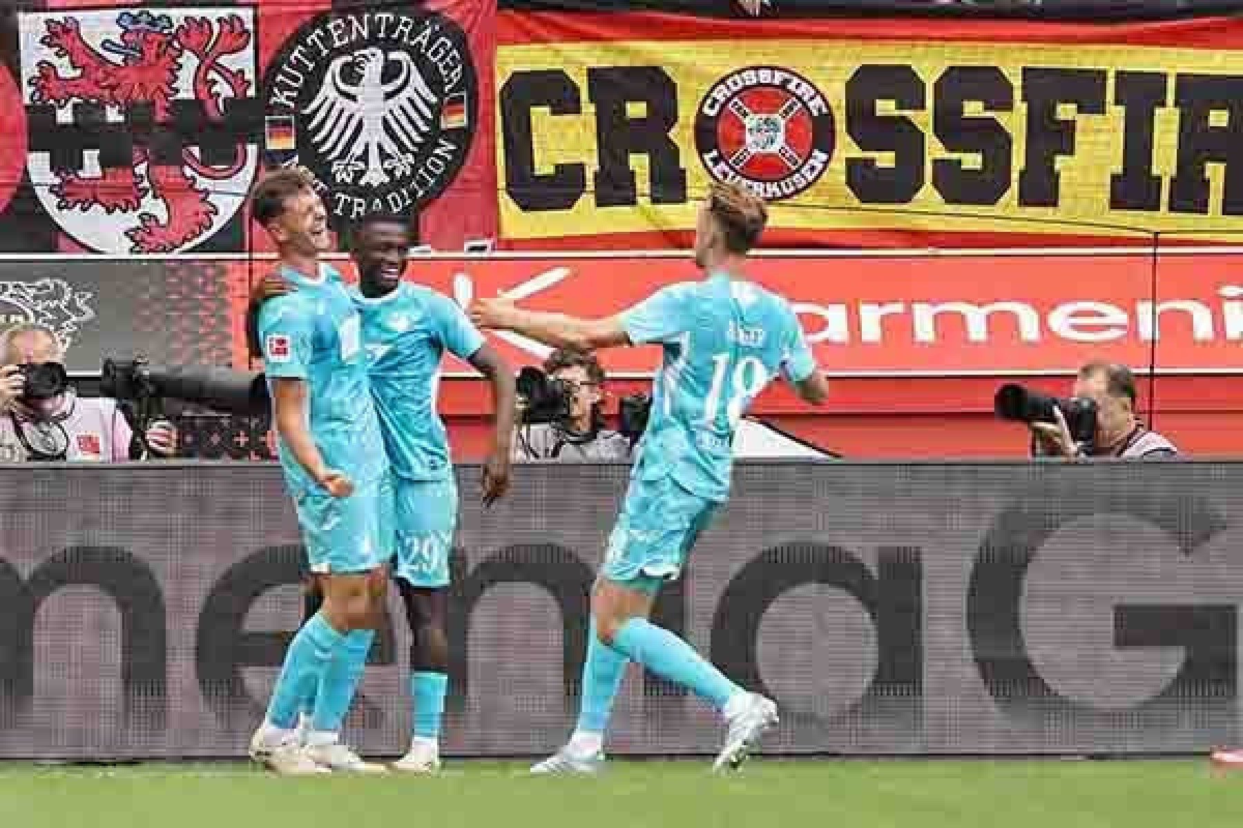 Bayer Leverkusen decepciona e perde de virada para o Hoffenheim na Bundesliga