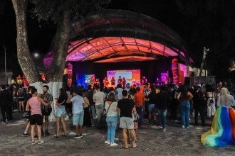 Parada LGBT+ em Teófilo Otoni sofre ataque a bomba