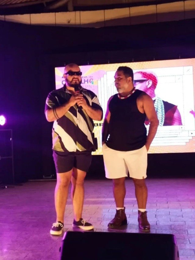 Bruny Murucpi (dir.) e André Luiz Dias (esq.)