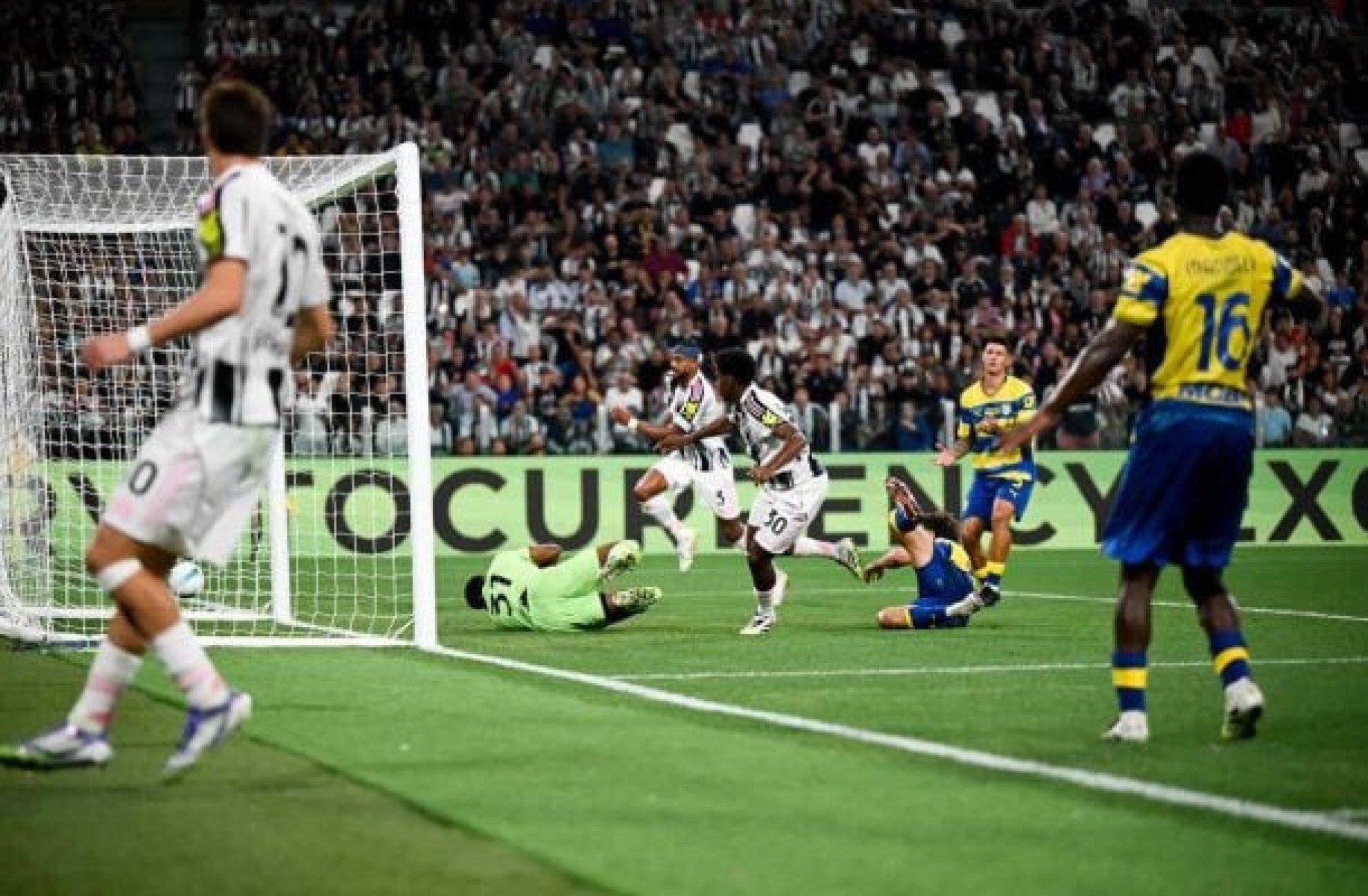 Atacantes marcam presença, e Juventus estreia com vitória no Italiano