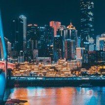 Cidade futurista da China tem neon e até trem dentro de prédios - ?? ?/Pixabay