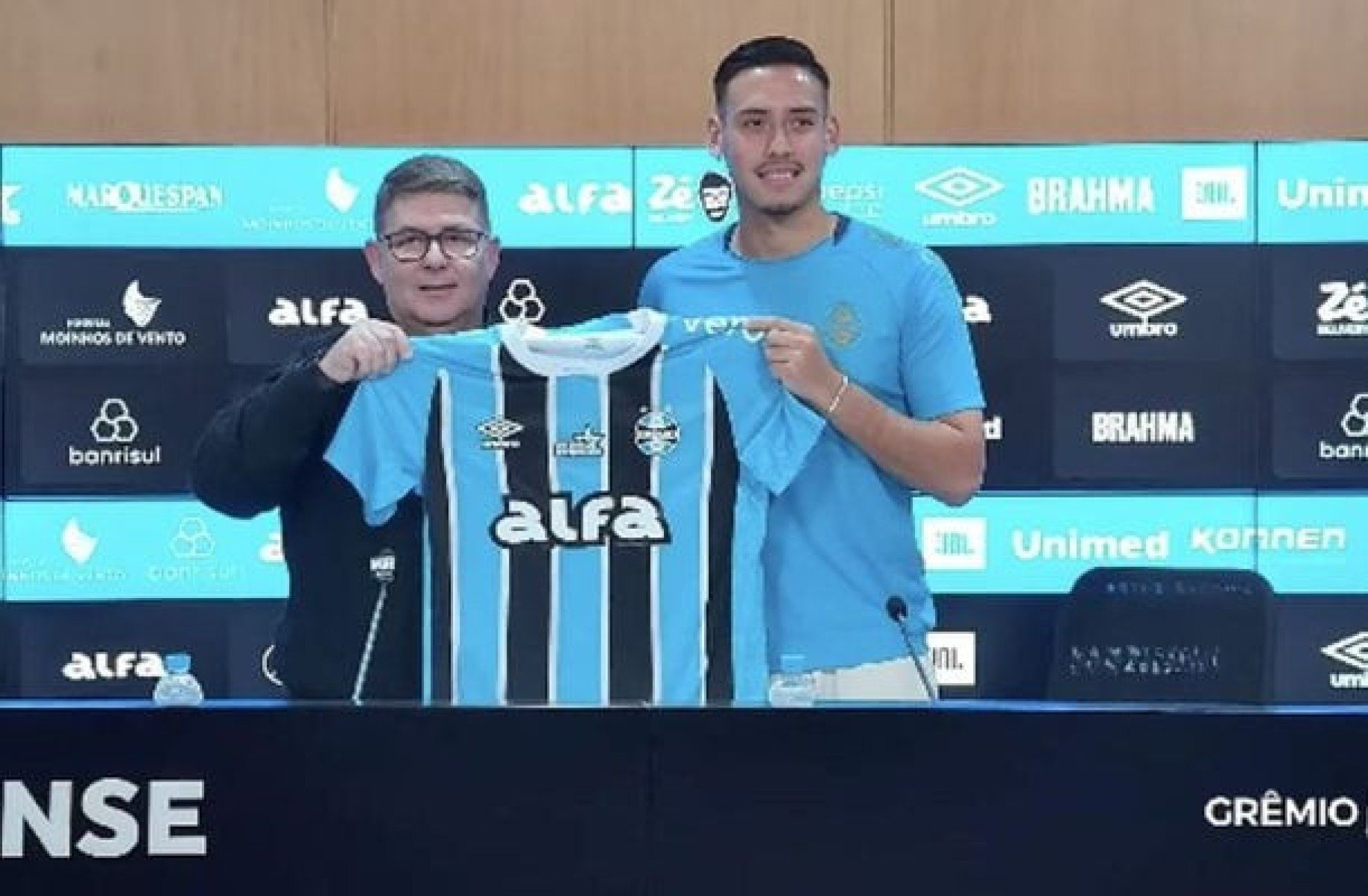 Reforço do Grêmio é convocado pelo o Peru antes de estrear