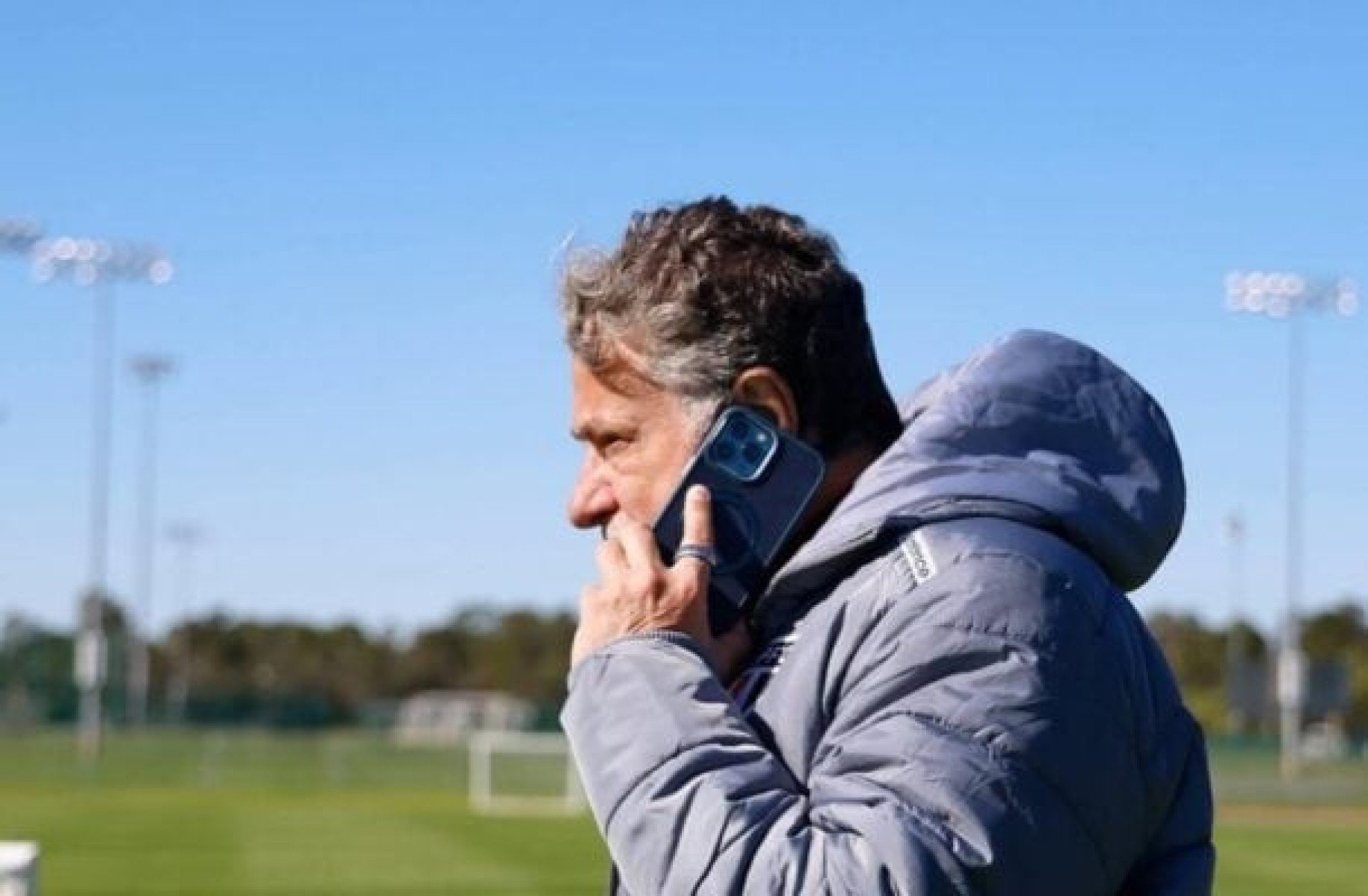 São Paulo acerta dívida com Cerro Porteño e aguarda fim do transfer ban