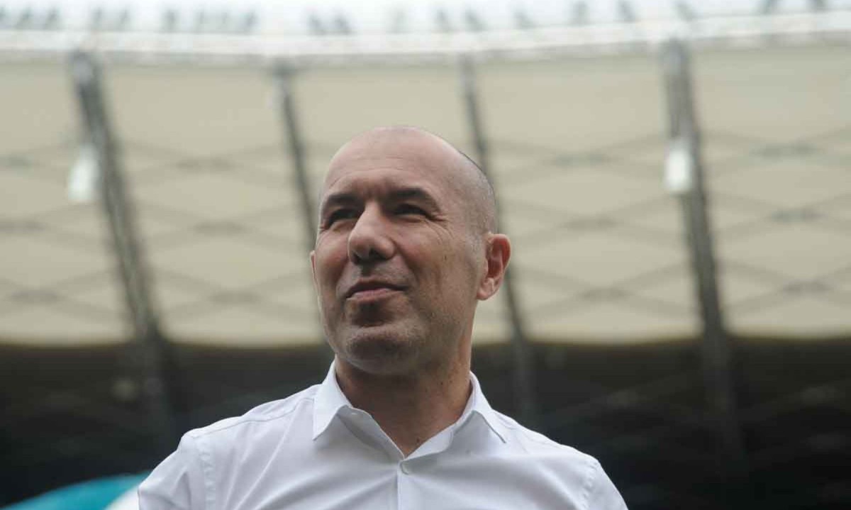 Técnico Leonardo Jardim comanda a Raposa do clássico contra o Alvinegro, hoje, no jogo de ida das quartas de final da Copa do Brasil - (crédito: Alexandre Guzanshe/EM/D.A Press – 9/2/25) Técnico Leonardo Jardim comanda a Raposa do clássico contra o Alvinegro, hoje, no jogo de ida das quartas de final da Copa do Brasil - (crédito: Alexandre Guzanshe/EM/D.A Press – 9/2/25)