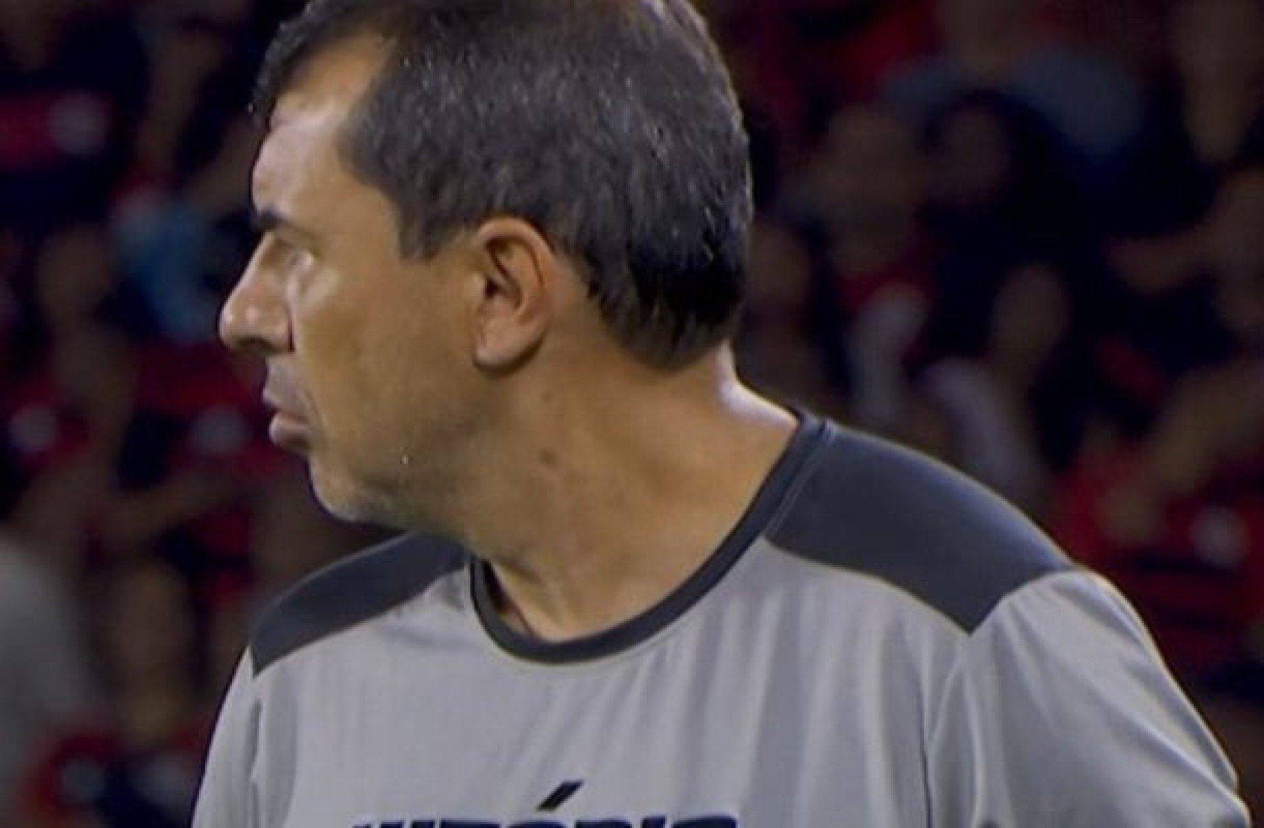 Após apenas nove jogos, Fábio Carille é demitido do Vitória