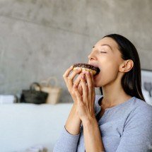Vitamina B3 e desejo por doces: método natural reduz compulsão alimentar - Freepik
