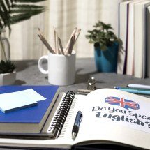 Curso gratuito de inglês voltado para professores abre inscrição em Sabará  - Imagem: Freepik/Divulgação