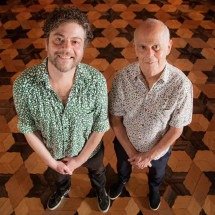Pélico e Ronaldo Bastos lançam ‘Infinito blue’ e prometem disco em setembro
