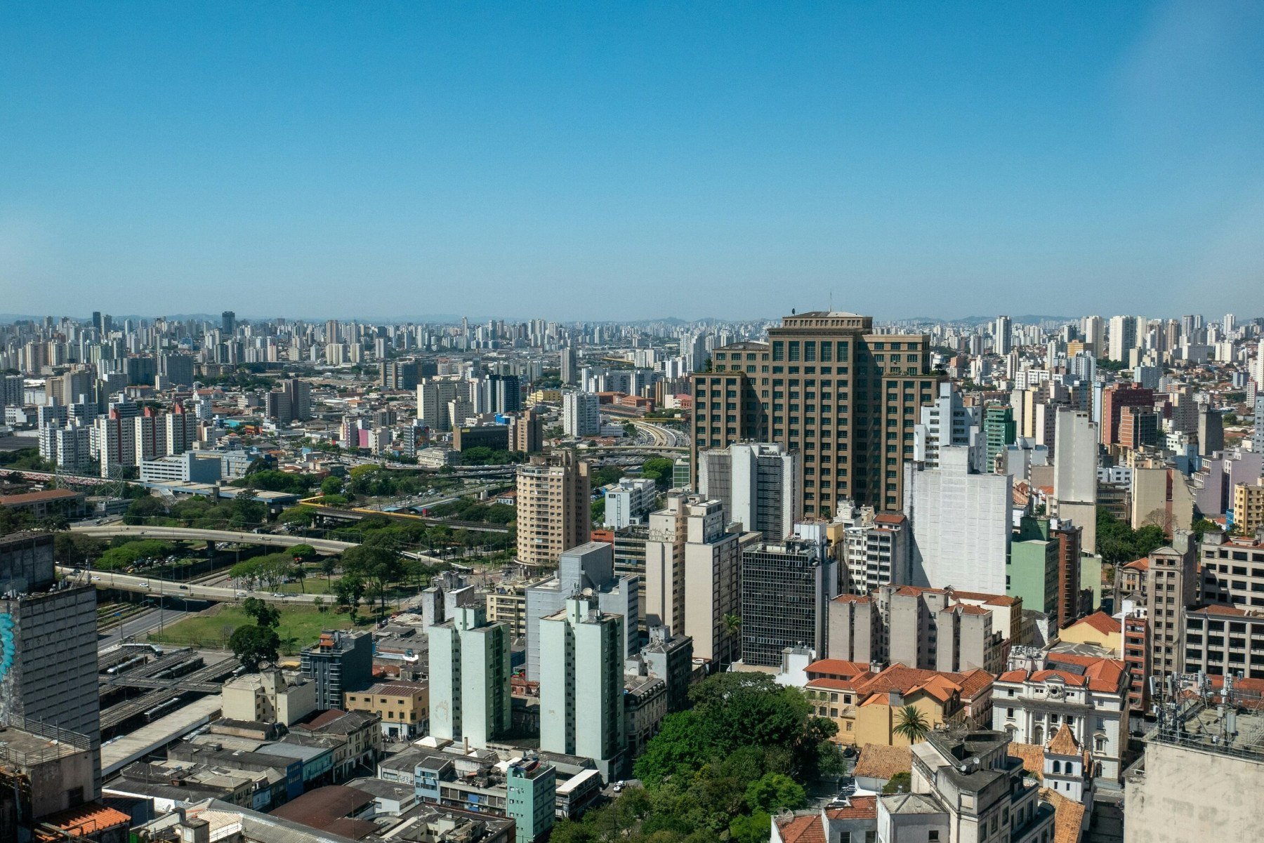 Novas cidades ganham força no mercado imobiliário - DINO