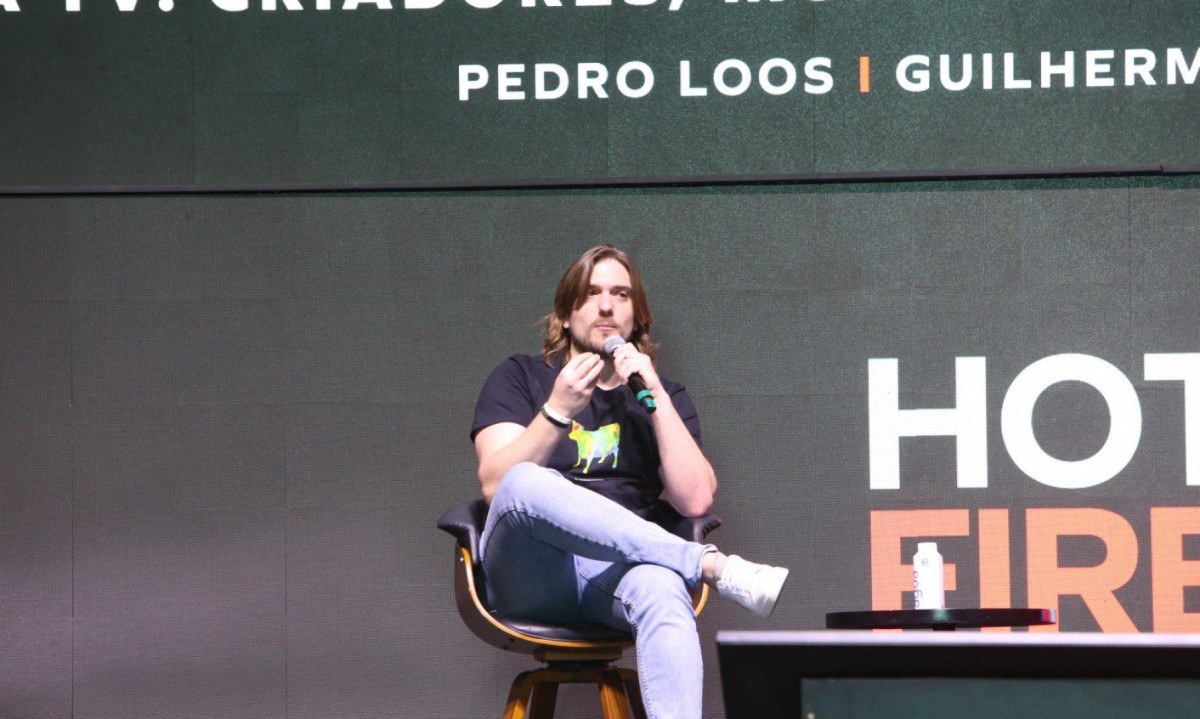 Pedro Loos destacou no Hotmart Fire 2025 como a IA se tornou essencial na produção científica digital.