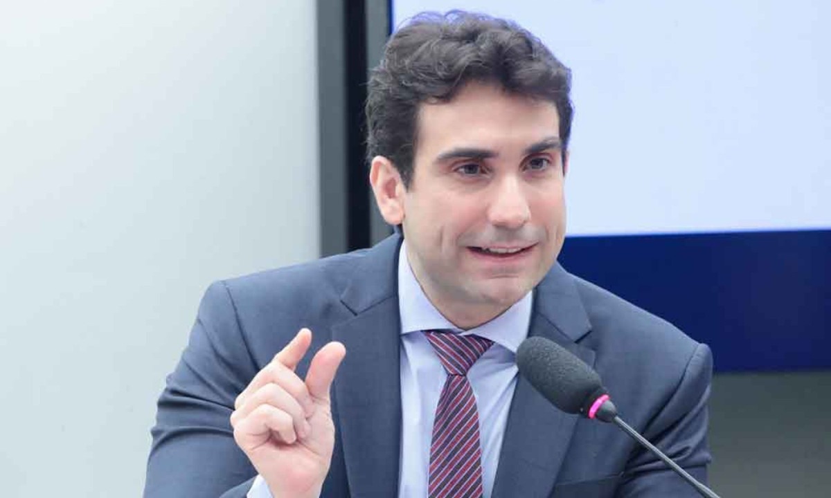 O presidente do Banco Central, Gabriel Galípolo, jogou uma ducha fria sobre qualquer possibilidade de se vislumbrar uma baixa da Selic - (crédito: Bruno Spada/Câmara dos Deputados – 9/7/25) O presidente do Banco Central, Gabriel Galípolo, jogou uma ducha fria sobre qualquer possibilidade de se vislumbrar uma baixa da Selic - (crédito: Bruno Spada/Câmara dos Deputados – 9/7/25)