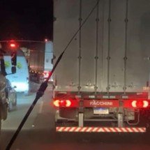 Tombamento de carreta na BR-381 complica chegada a BH nesta quinta (28) - Reprodução/Redes sociais