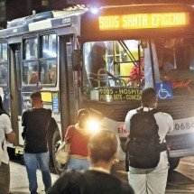 Falta de ônibus trava a vida noturna de BH - Marcos Vieira /EM/D.A Press